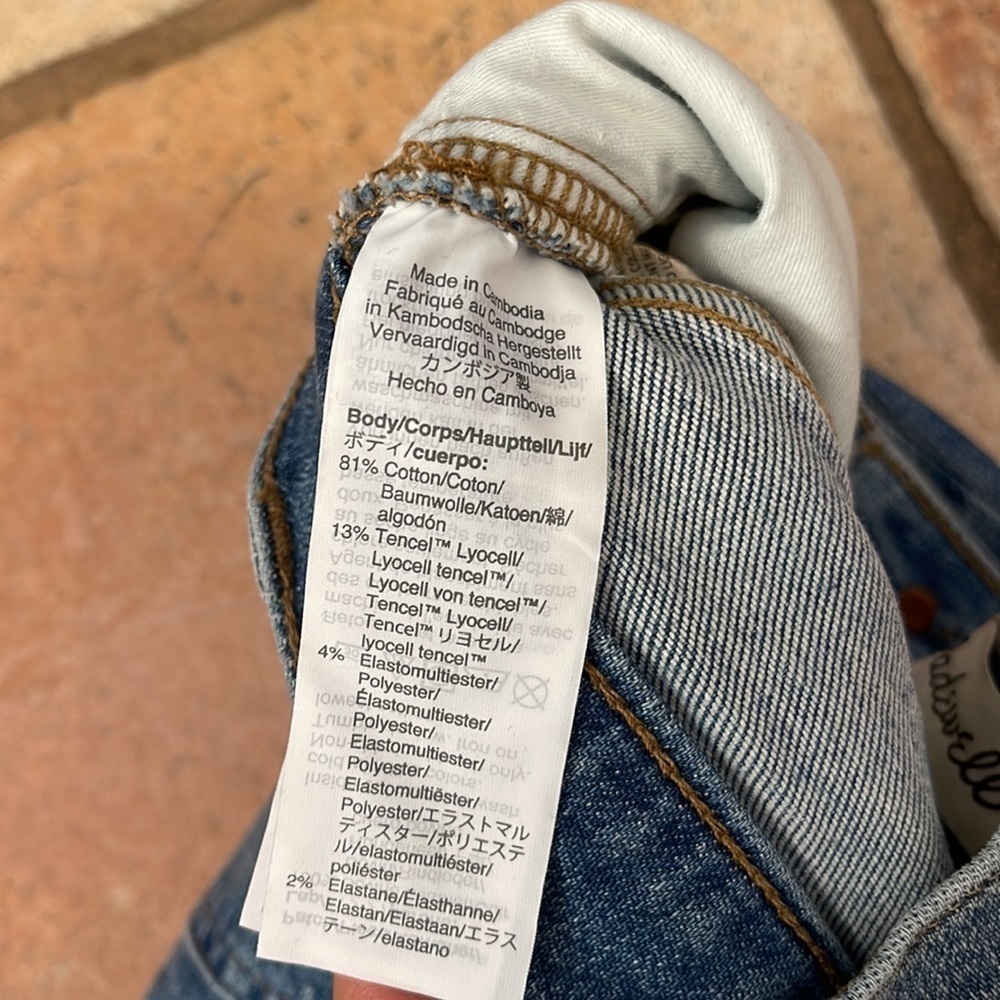 Madewell 9 inch mid rise, skinny crop jeans - Picture 6 of 7